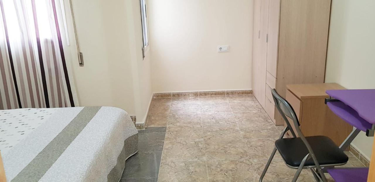 Habitacion Privada Cerca De Valencia En Vivienda Compartida Paterna Luaran gambar